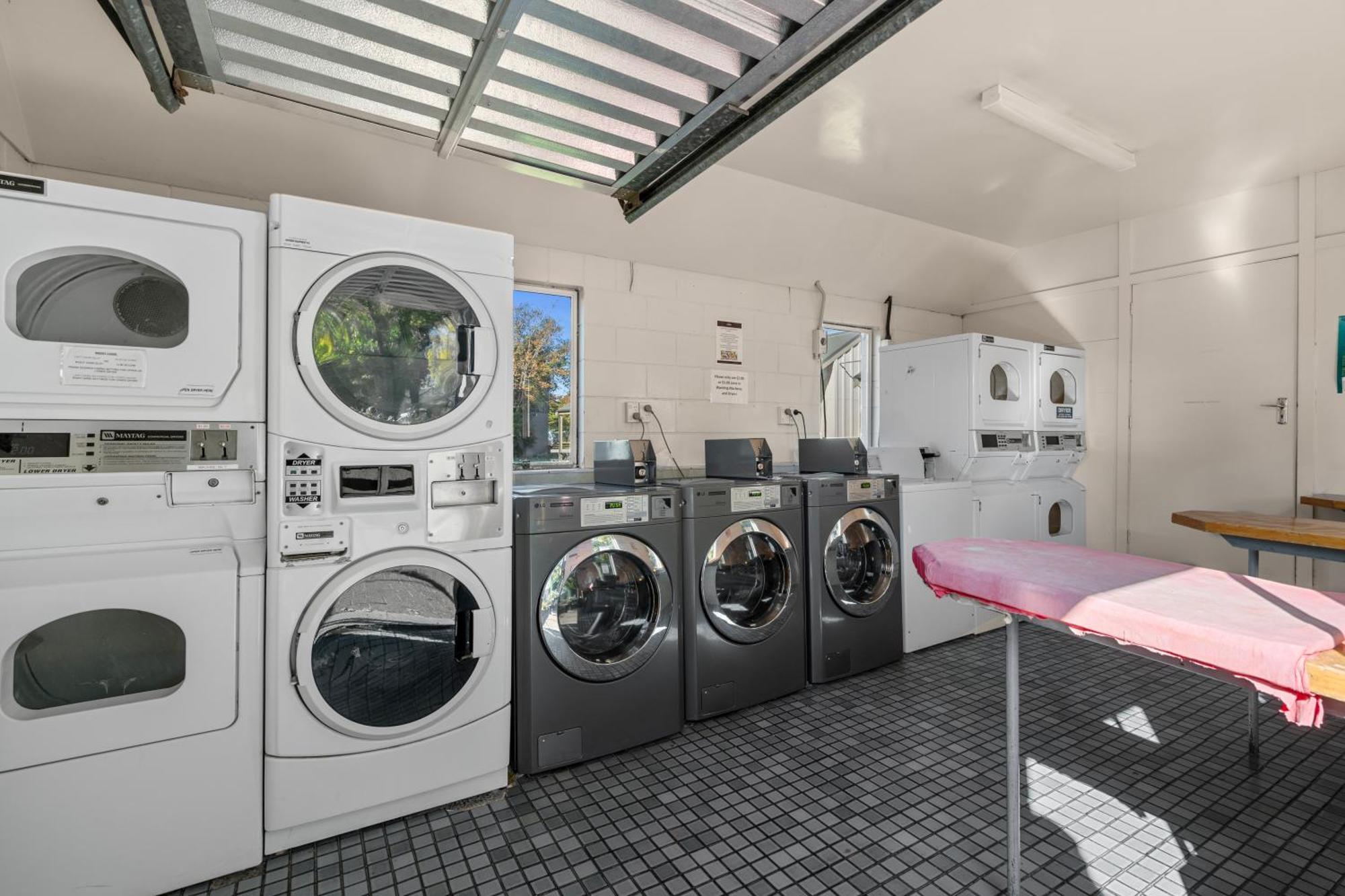 Tasman Holiday Parks - Christchurch Eksteriør billede Laundry facilities at the University of Waikato