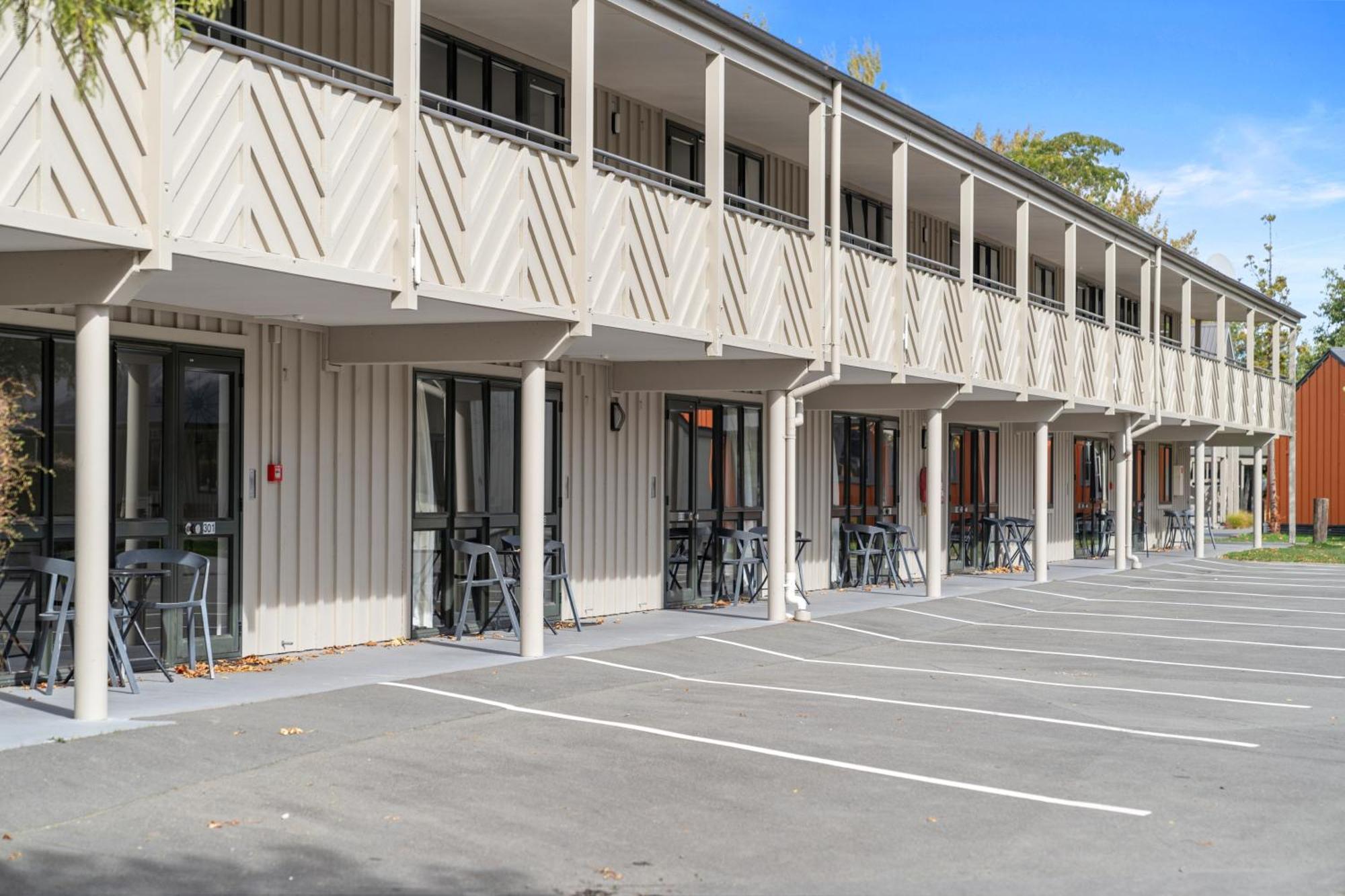 Tasman Holiday Parks - Christchurch Eksteriør billede The motel in 2012