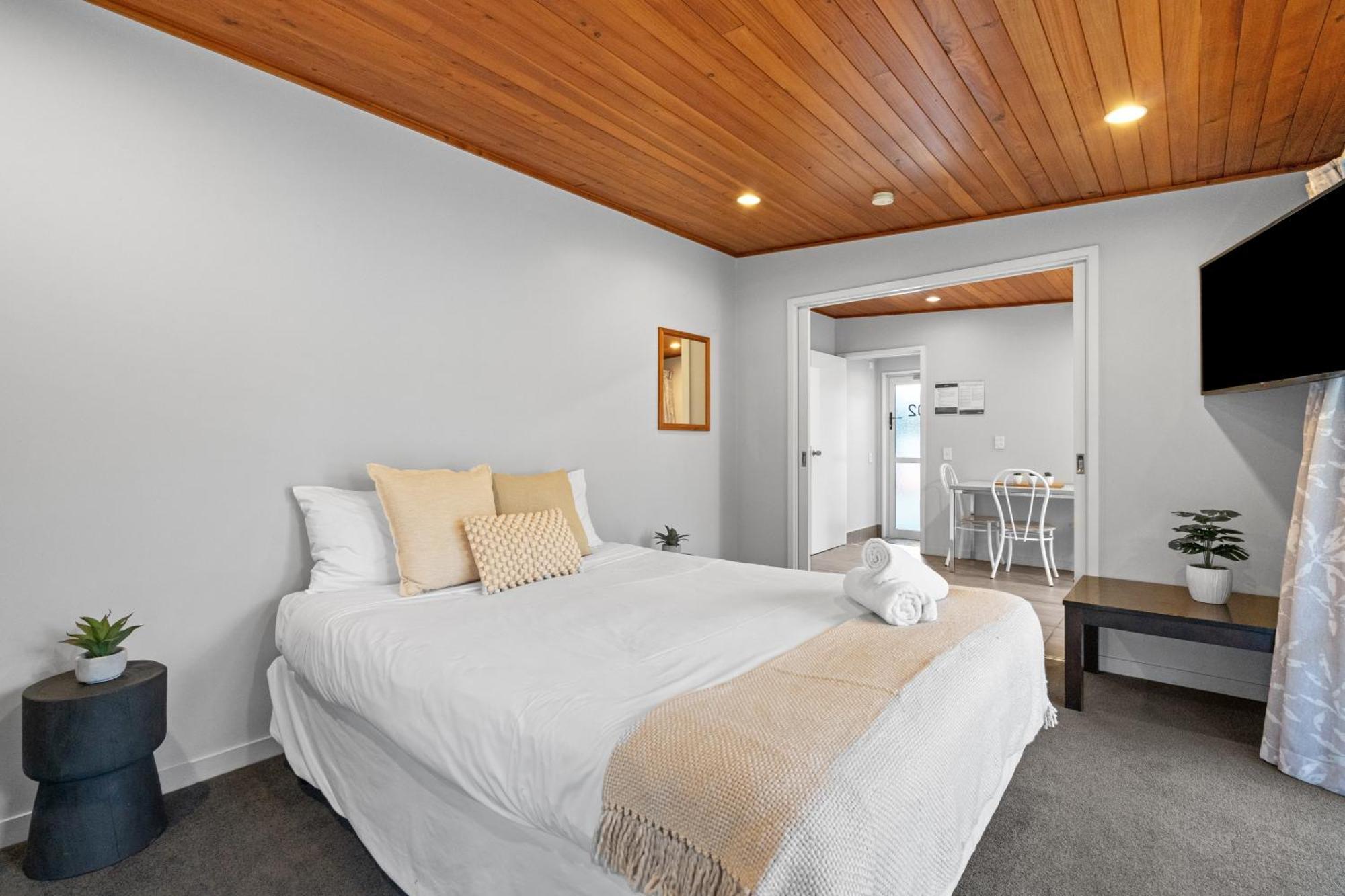Tasman Holiday Parks - Christchurch Eksteriør billede A bedroom at the hotel